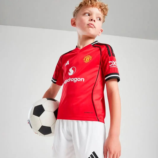 Kinder-Set Manchester United Heimtrikot 25/26 Trikot und Shorts
