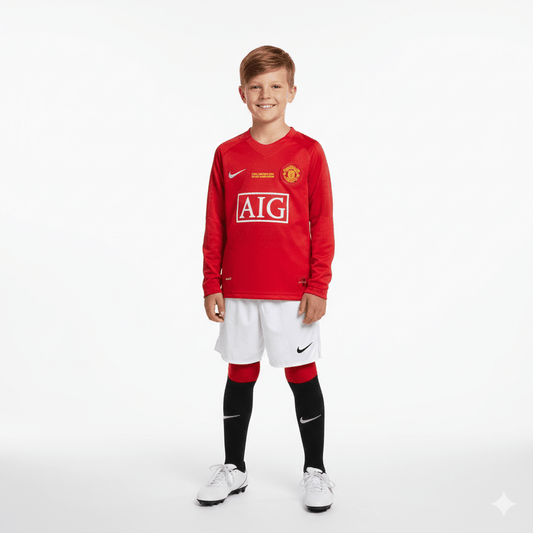Kinder-Set Manchester United Langarm Heimtrikot 2007/08 Trikot und Shorts (Retro)
