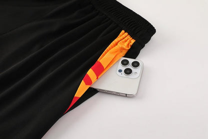 Adidas Set Herren Trikot und Shorts