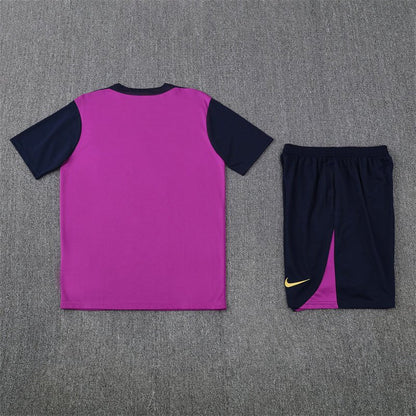 Barcelona Trainingsset 25/26 Trikot Lila und Shorts