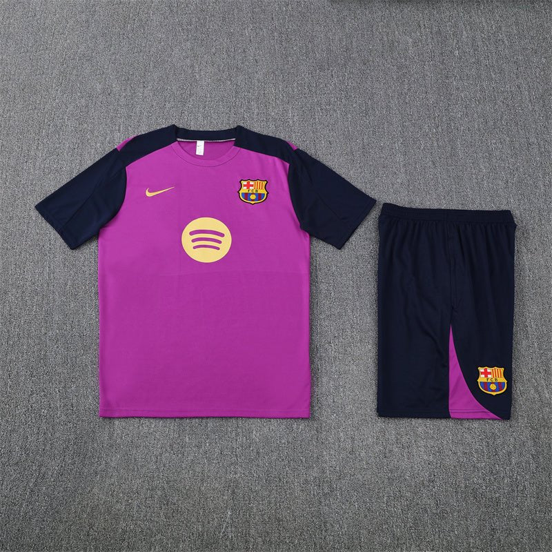 Barcelona Trainingsset 25/26 Trikot Lila und Shorts