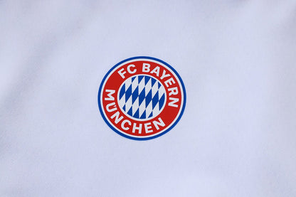 Bayern München Trainingsanzug 26/27 Jacke & Hose Weiß