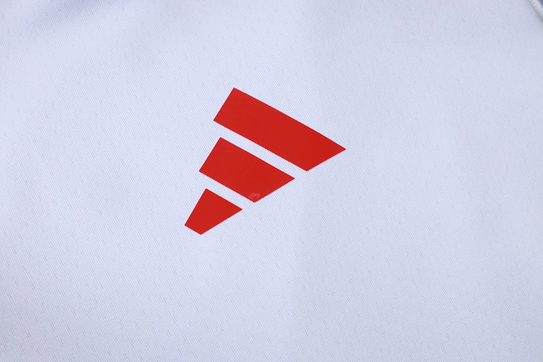 Bayern München Trainingsanzug 26/27 Jacke & Hose Weiß