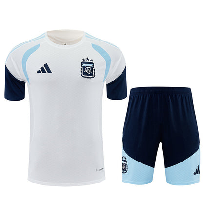 Argentinien Trainingsset 26/27 Trikot Weiß und Shorts Marineblau