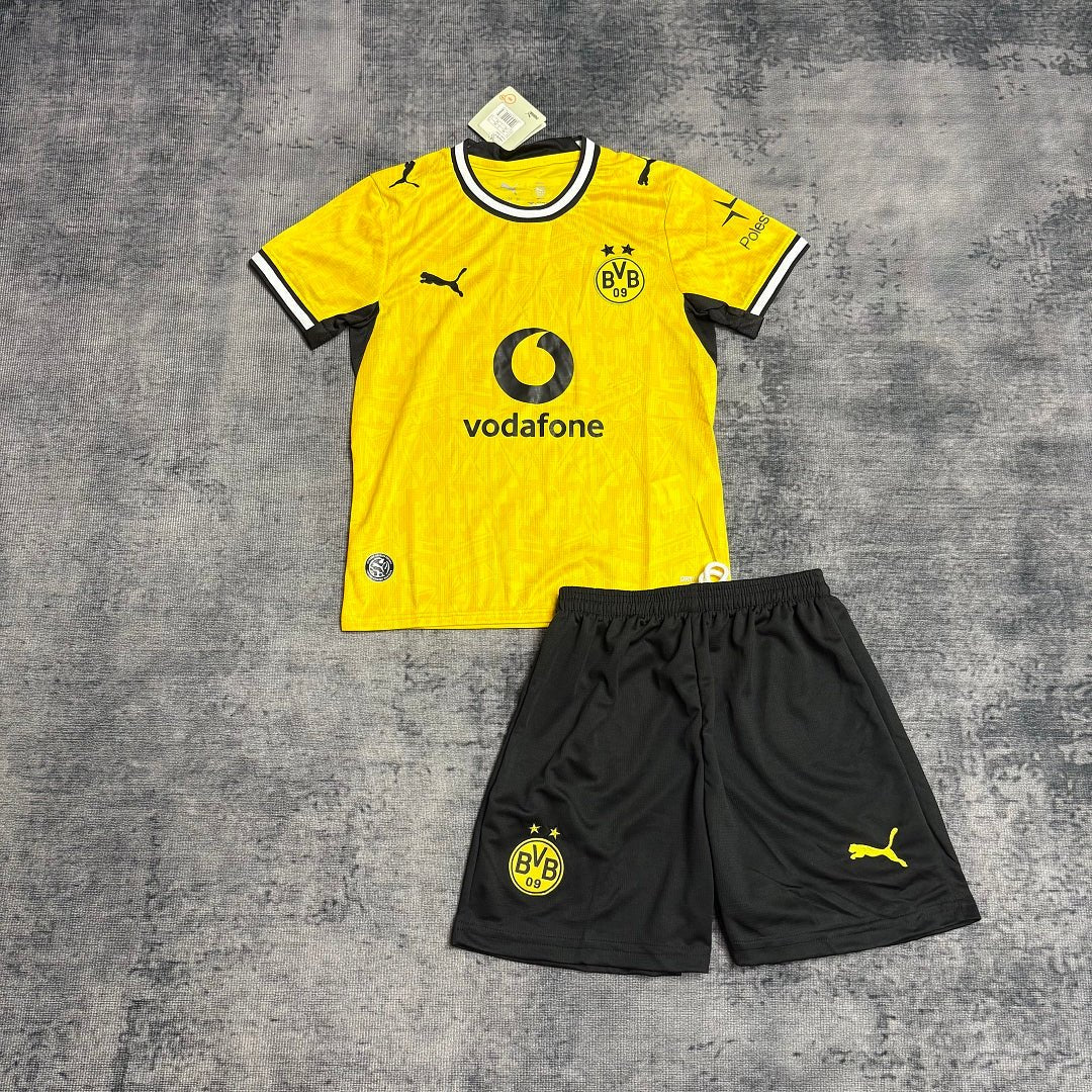 Borussia Dortmund Kinder-Set Heimtrikot 26/27 Trikot und Shorts