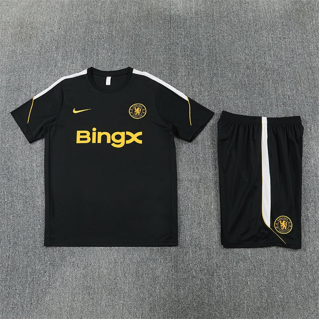 Chelsea Trainingsset 26/27 Trikot und Shorts