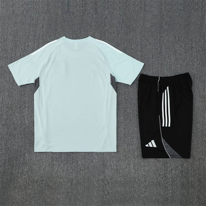 Japan Trainingsset 25/26 Trikot und Shorts