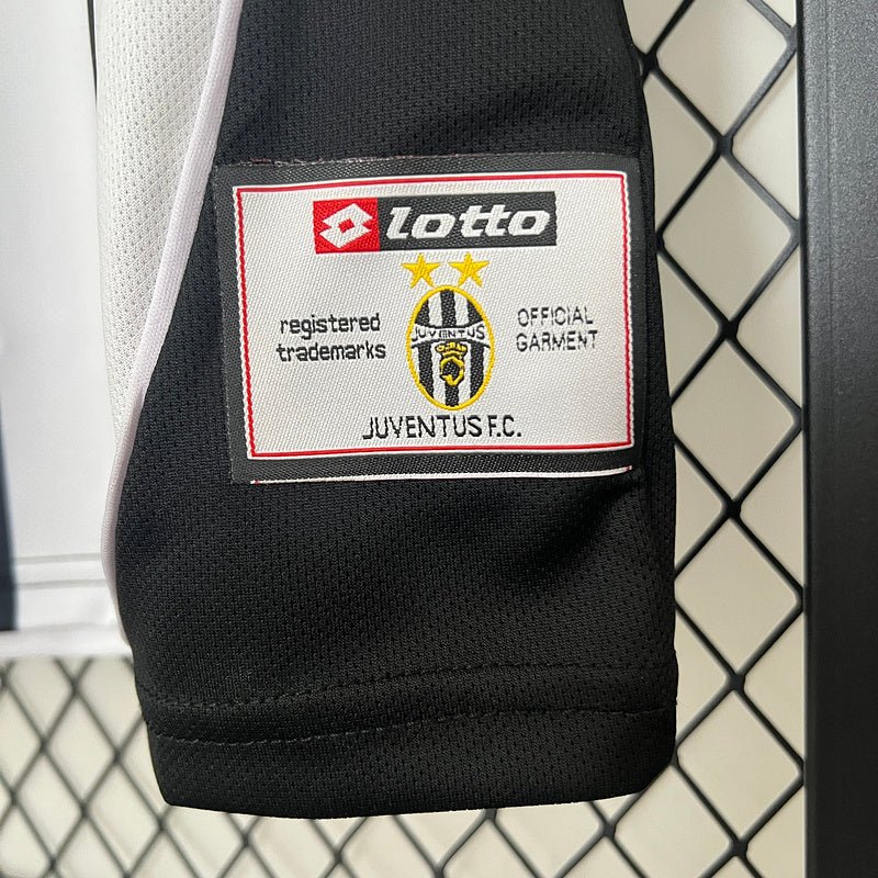 Juventus Heimtrikot 02/03 Herren Fan-Version (Retro)