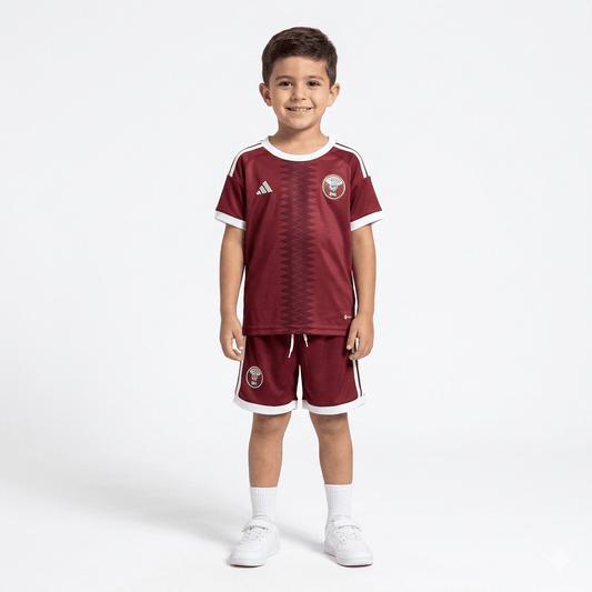 Kinder-Set Katar Heimtrikot 26/27 Trikot und Shorts