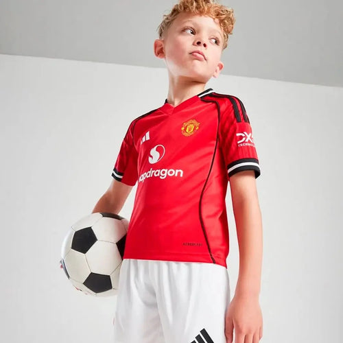 Kinder-Set Manchester United Heimtrikot 25/26 Trikot und Shorts