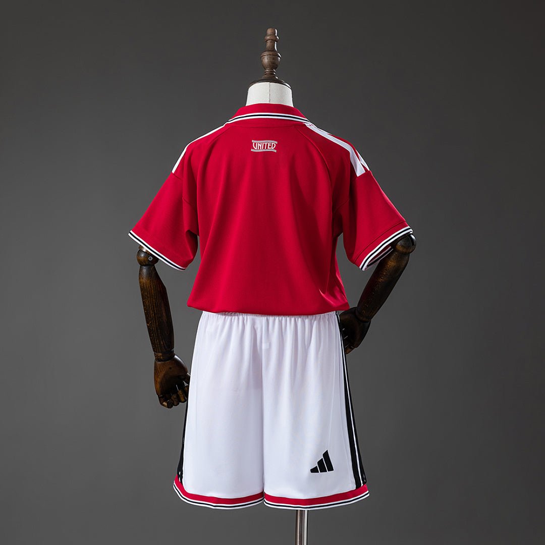 Kinder-Set Manchester United Heimtrikot 26/27 Trikot und Shorts