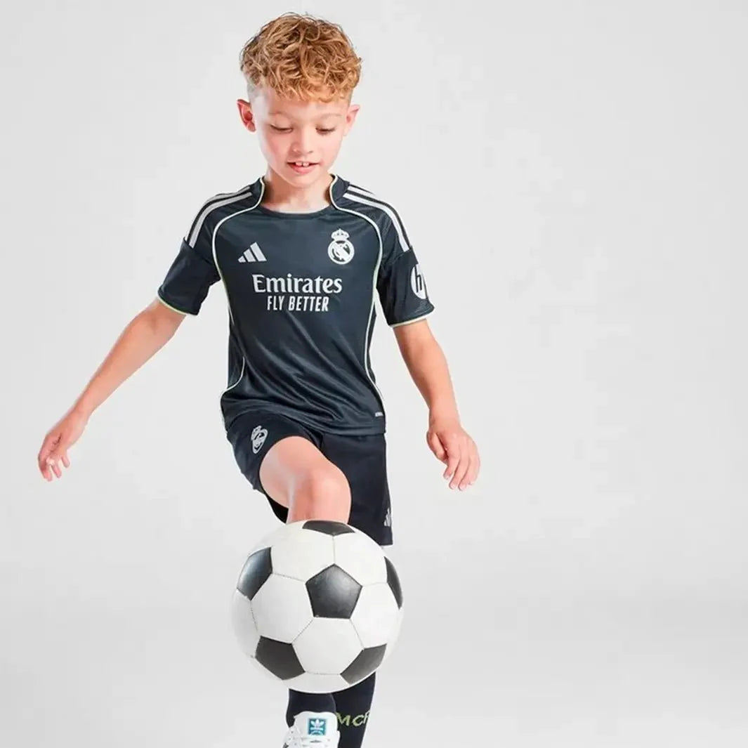 Kinder-Set Real Madrid Auswärtstrikot 25/26
