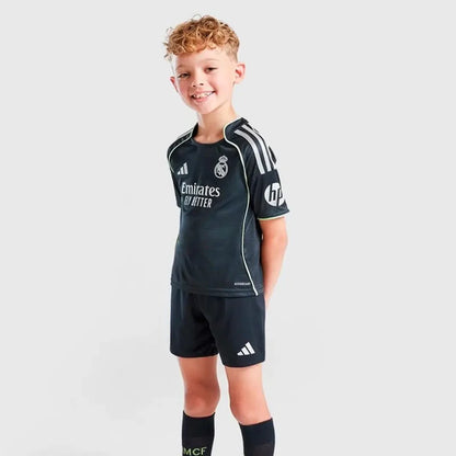 Kinder-Set Real Madrid Auswärtstrikot 25/26
