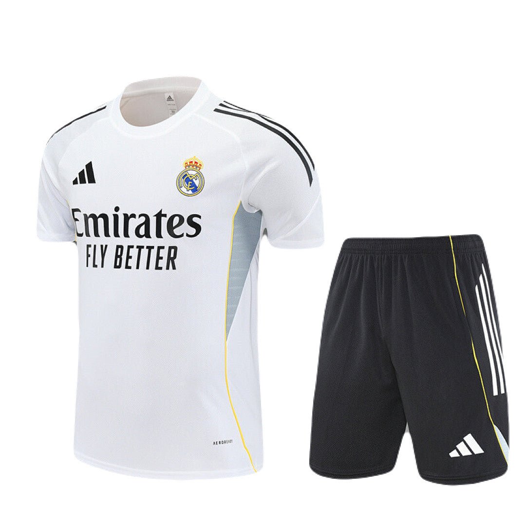 Kinder-Set Real Madrid Training 25/26 Trikot Weiß Und Shorts
