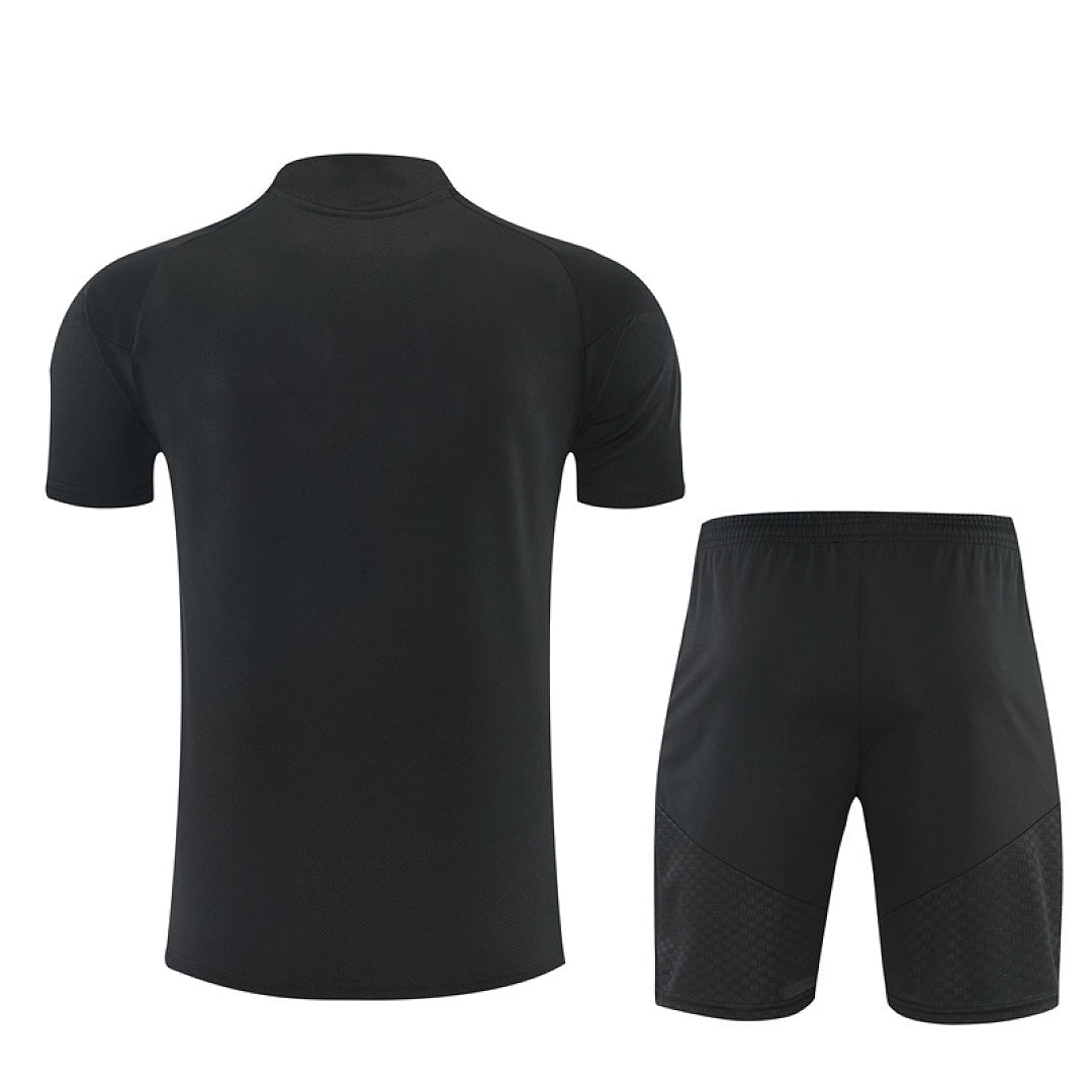 Liverpool Trainingsset 26/27 Trikot und Shorts