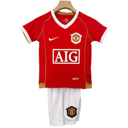 Manchester United Kinder-Set Heimtrikot 06/07 Rot und Weiß (Retro)