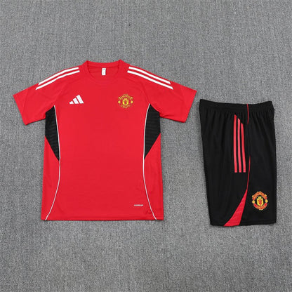 Manchester United Trainingsset 25/26 Trikot Rot und Shorts Schwarz
