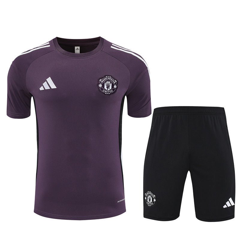 Manchester United Trainingsset 25/26 Trikot Lila und Shorts