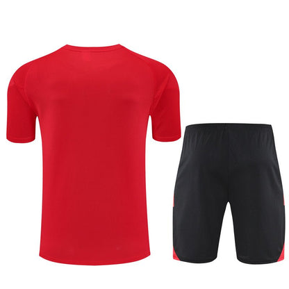 Manchester United Trainingsset 25/26 Trikot Rot und Shorts Schwarz