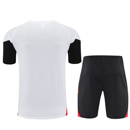Manchester United Trainingsset 25/26 Trikot Weiß und Shorts Schwarz