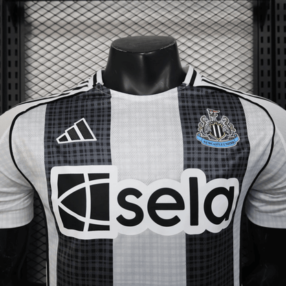 Newcastle Heimtrikot 25/26 Herren Spieler-Version