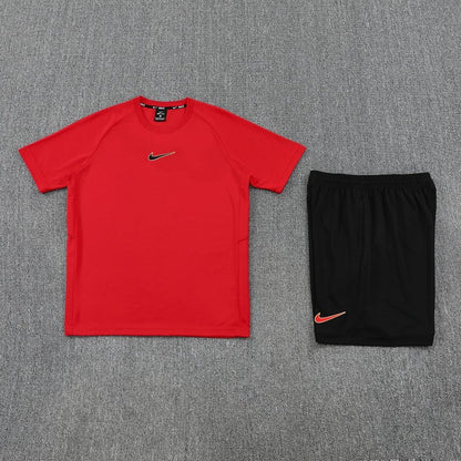 Nike Herren Set Trikot Rot und Shorts Schwarz