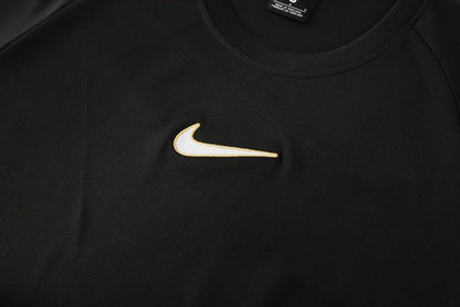 Nike Herren Set Trikot und Shorts Schwarz