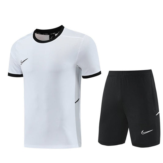 Nike Set Herren Trikot Weiß und Shorts Schwarz