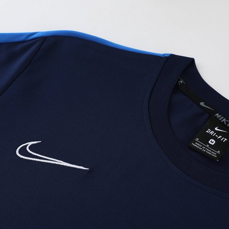 Nike Set Herren Trikot und Shorts