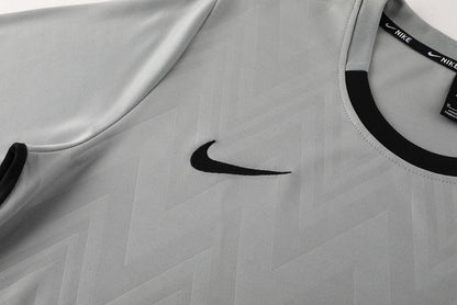 Nike Set Herren Trikot und Shorts