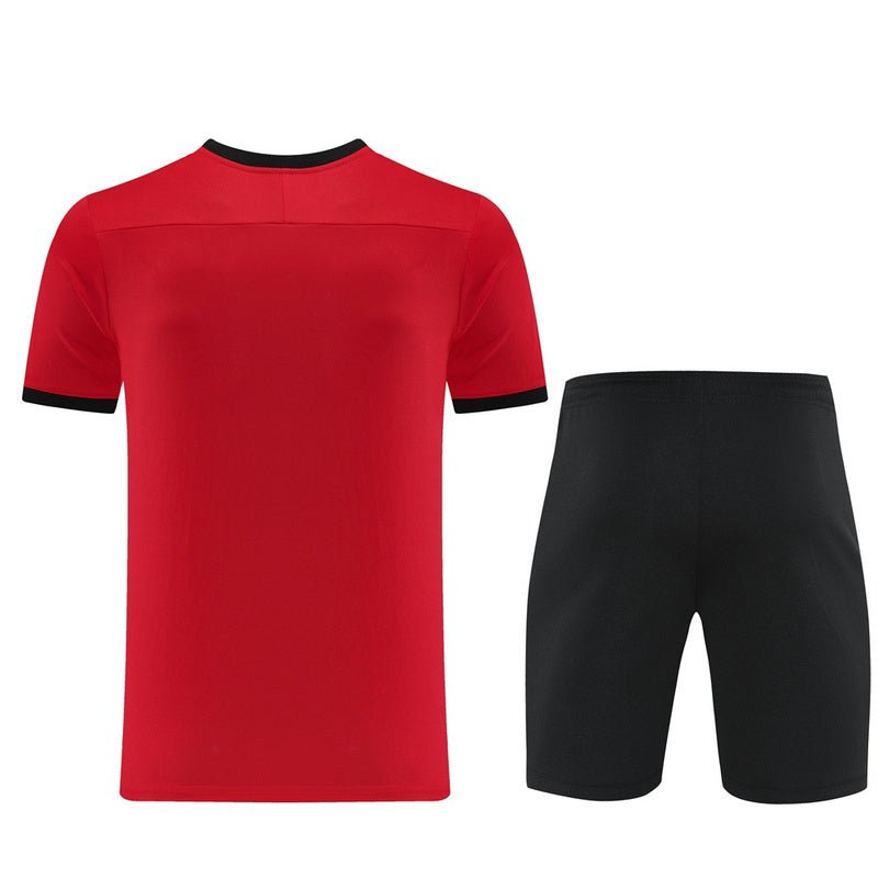 Nike Set Herren Trikot Rot und Shorts Schwarz