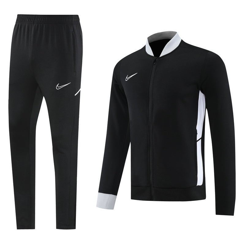 Nike Trainingsanzug Jacke und Hose Schwarz