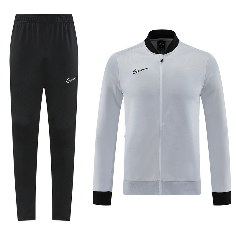Nike Trainingsanzug Jacke Grau und Hose Schwarz Herren