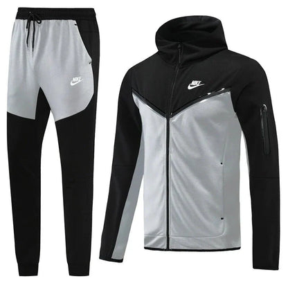 Nike Trainingsanzug Jacke und Hose Herren