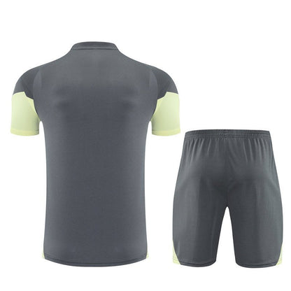 Real Madrid Madrid Trainingsset 25/26 Trikot und Shorts Grau
