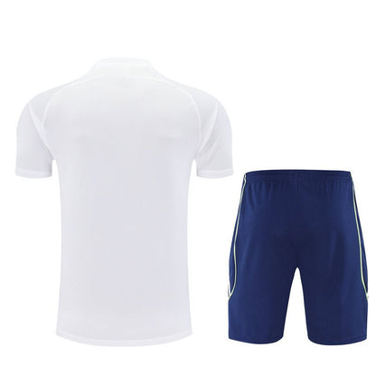 Real Madrid Madrid Trainingsset 25/26 Trikot Weiß und Shorts