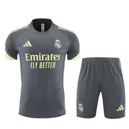 Real Madrid Madrid Trainingsset 25/26 Trikot und Shorts Grau