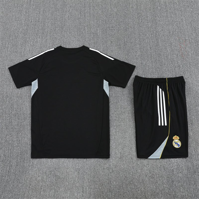 Real Madrid Madrid Trainingsset 25/26 Trikot und Shorts Schwarz