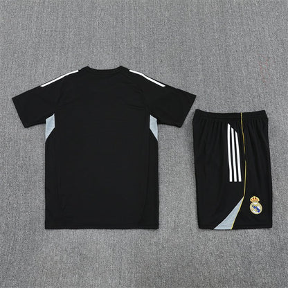 Real Madrid Madrid Trainingsset 25/26 Trikot und Shorts Schwarz