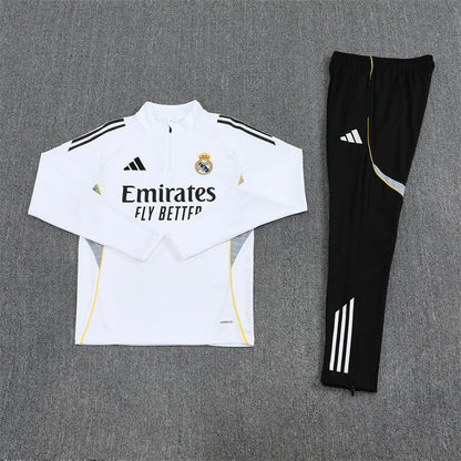 Real Madrid Trainingsanzug 25/26 Jacke Weiß und Hose Schwarz