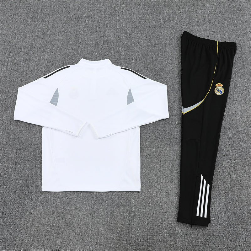 Real Madrid Trainingsanzug 25/26 Jacke Weiß und Hose Schwarz