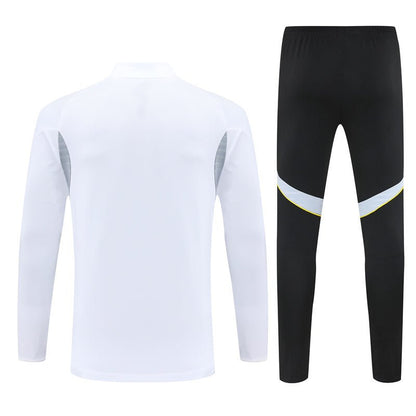Real Madrid Trainingsanzug 25/26 Jacke Weiß und Hose Schwarz