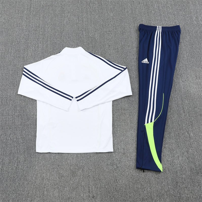 Real Madrid Trainingsanzug 25/26 Herren Jacke Weiß und Hose Dunkelblau