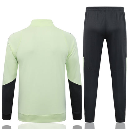 Real Madrid Trainingsanzug 25/26 Jacke Grün und Hose Grau Herren