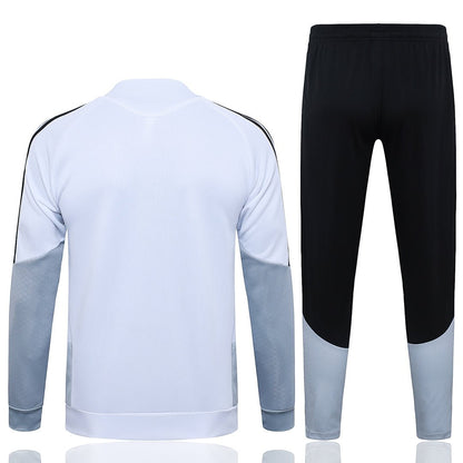 Real Madrid Trainingsanzug 26/27 Jacke Weiß und Hose Schwarz