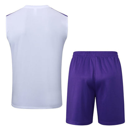 Real Madrid Trainingsset 25/26 Tanktop Weiß und Shorts Lila