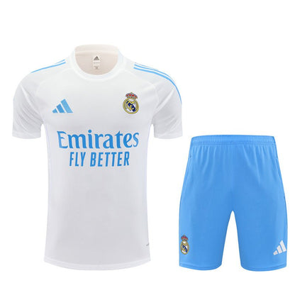 Real Madrid Trainingsset 25/26 Trikot Weiß und Shorts Blau