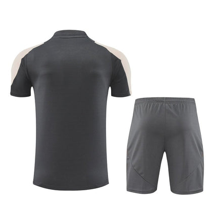 Real Madrid Trainingsset 25/26 Trikot und Shorts Grau