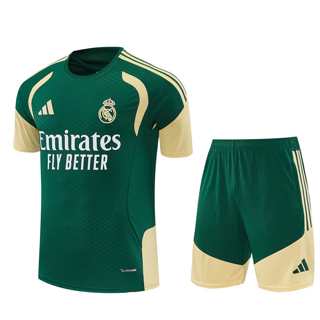 Real Madrid Trainingsset 26/27 Trikot und Shorts Grün