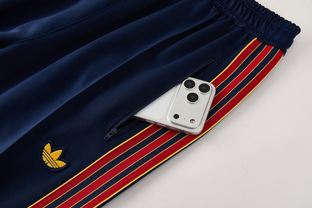 Roma Trainingsanzug 25/26 Jacke Weiß und Hose Blau Herren